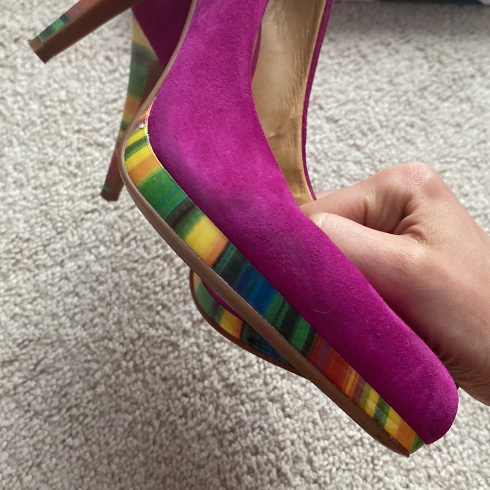 Fuschia heels - Picture 2 of 3
